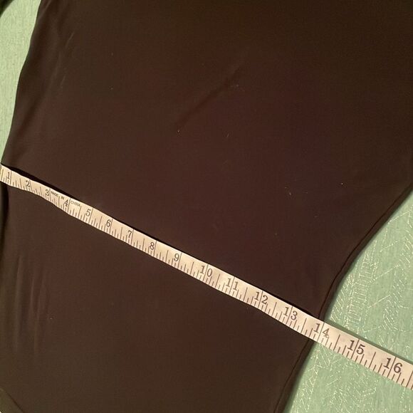 G.H. Bass black size S long-sleeve t-shirt Tee top round neck, 15” pit-pit - Picture 8 of 12